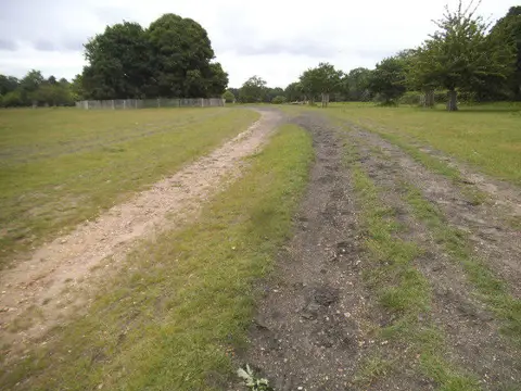 TQ1872 : Bridleway in Richmond Park