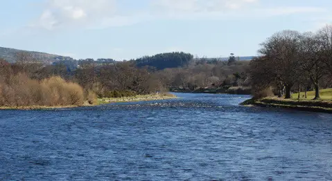 NJ2643 : The River Spey from Victoria Bridge, Aberlour.