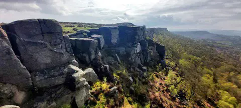 SK2575 : Curbar Edge