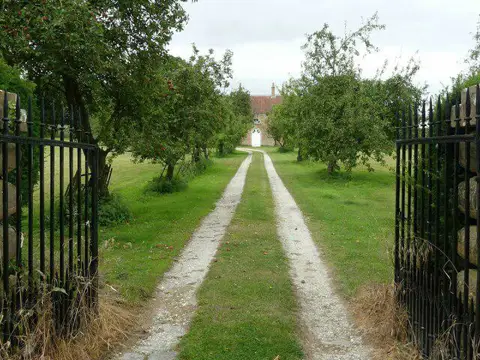 SE5476 : The Old Garden, Newburgh Priory, Coxwold