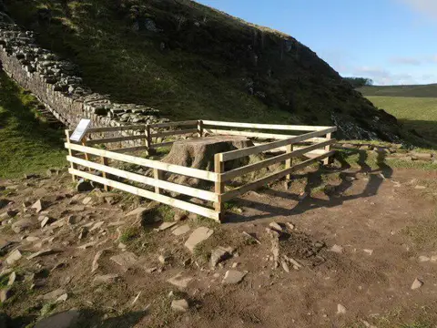 NY7667 : Mind the gap!