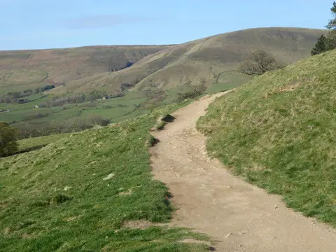 SK1185 : The Pennine Way near Broadlee-Bank Tor