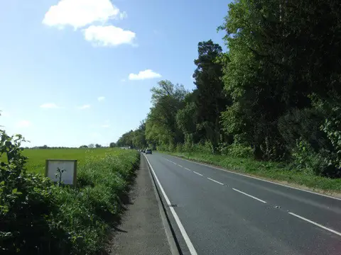 TL8662 : Sicklesmere Road (A134)