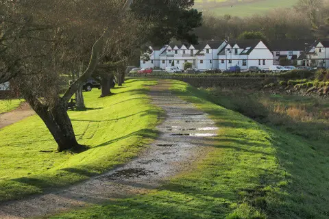 SW9972 : Riverside path, Wadebridge