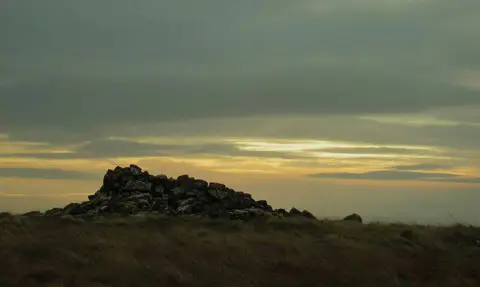 NT7703 : The summit of Byrness hill.