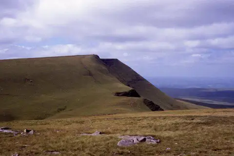 SN8221 : Fan Brycheiniog as seen from near Fan Hir summit