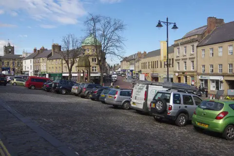 NU1813 : Alnwick Town Centre