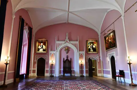 NZ2130 : Bishop Auckland, Auckland Castle: The Ante Room
