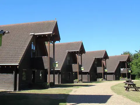 TL3602 : Cheshunt youth hostel lodges