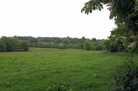 TQ5694 : Across Weald Park