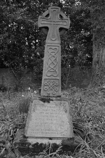NY9171 : Stanley Dalton's grave, St Peter's Churchyard, Humshaugh