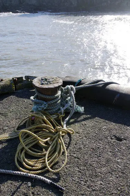 NU2520 : Ropes at Craster Harbour