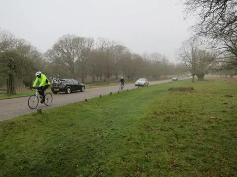 TQ1872 : Cyclists in Richmond Park