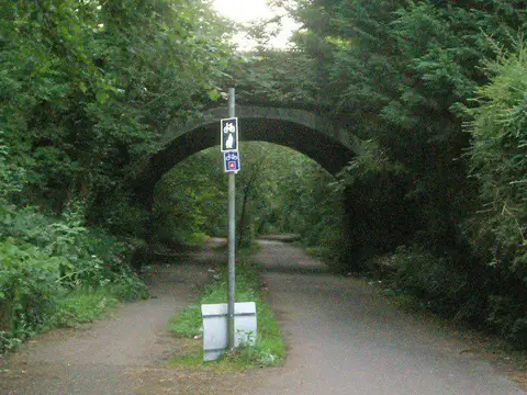 SS5992 : Bridge carrying A4118 over Swansea Cycle path