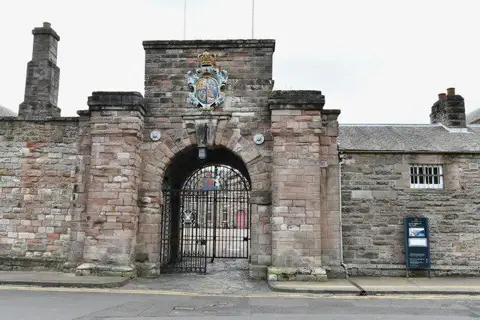NU0053 : Berwick-Upon-Tweed: Ravensdowne Barracks entrance