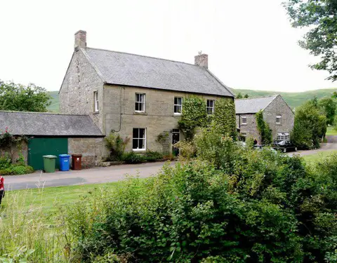 NT9206 : Red Lion House, Alwinton