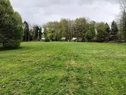SJ6908 : Open land east of the Withy Pool, Telford Town park
