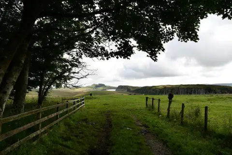 NY7667 : Henshaw, Walk to Sycamore Gap: 2 Looking towards the objective