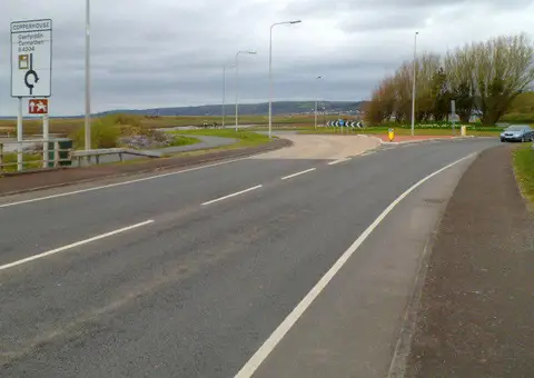 SS5098 : Approaching Copperhouse roundabout, Llanelli