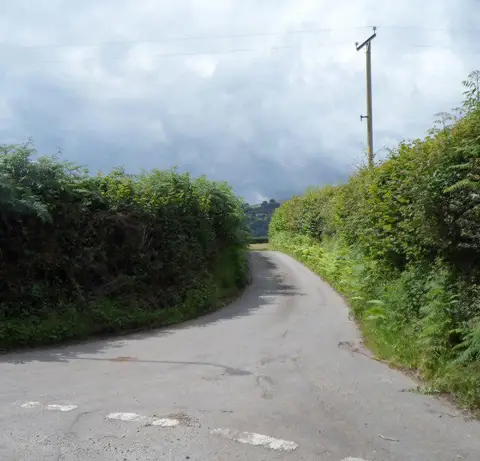 SO3104 : Pentre Lane, Croes y Pant
