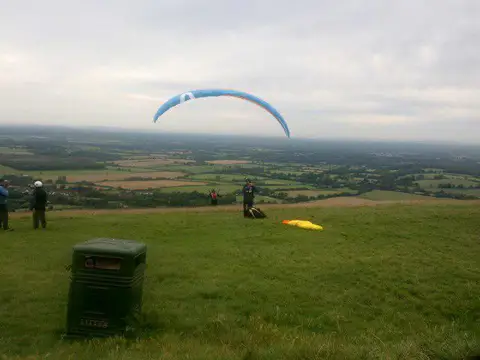 TQ2511 : Hang Gliding on The South Downs