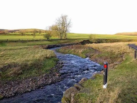 NT9206 : Erosion prevention measures on River Alwin