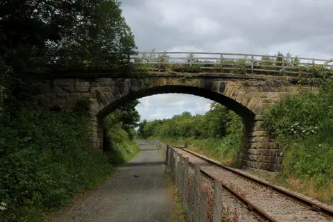 NU2012 : Farm Access Crossing on the Aln Valley Railway