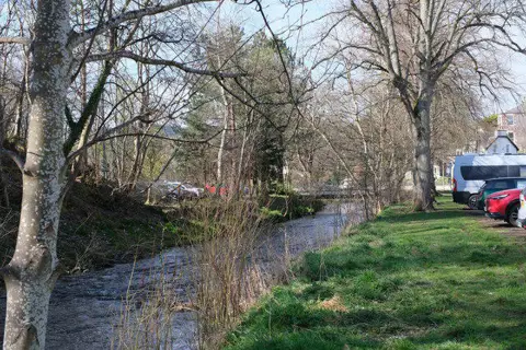 NT2440 : Greenside, Peebles