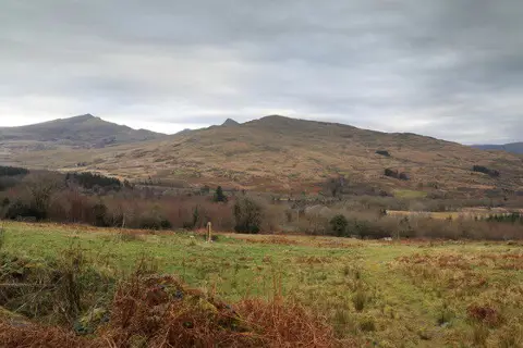SH5649 : Footpath past Hafod Ryffydd Uchaf