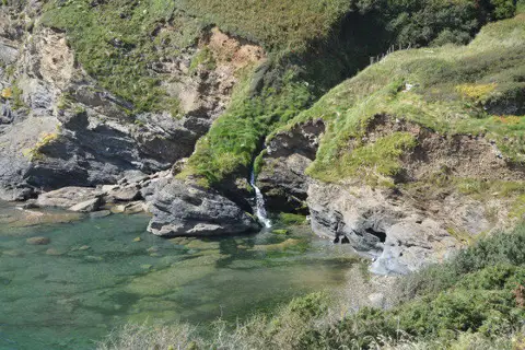 SX0348 : Coastal Waterfall